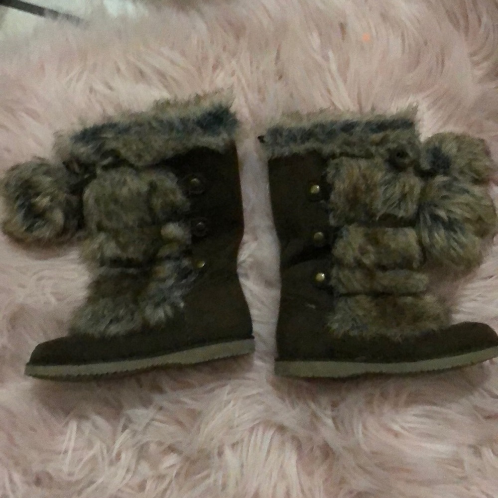 Old Navy Toddler Fur Boots